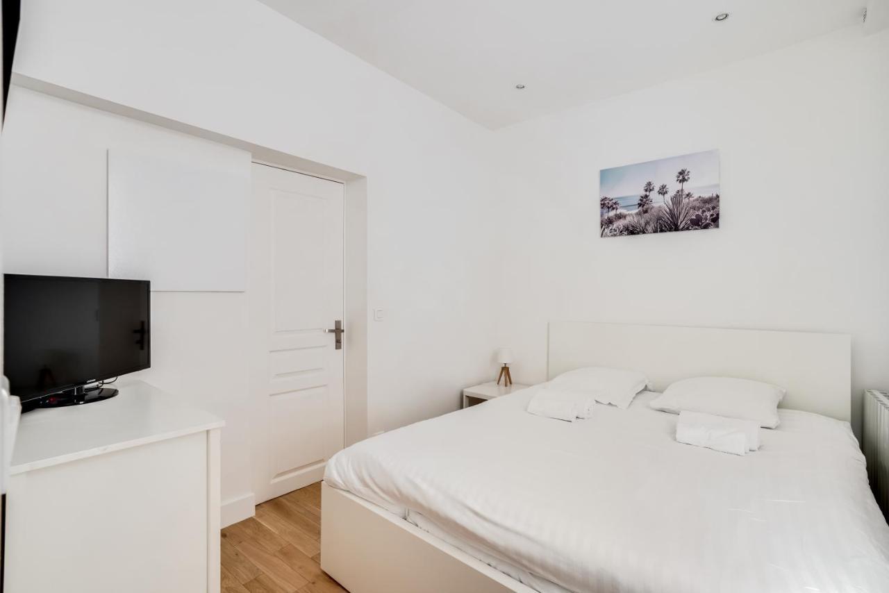 Apartment 3 People Close Eiffel Tower By Weekome Párizs Kültér fotó